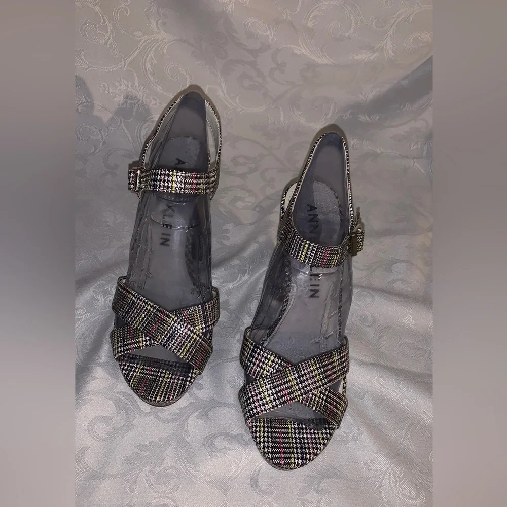 Anne Klein plaid platform shoes size 9M